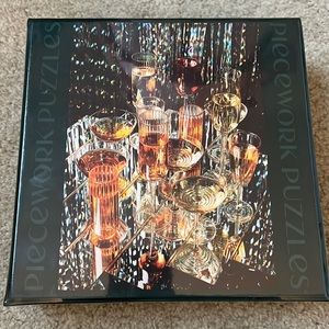 Piecework Puzzle: Disco Queen. 500 pieces